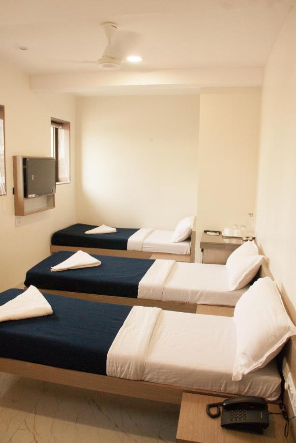 City Hotel Mumbai Luaran gambar