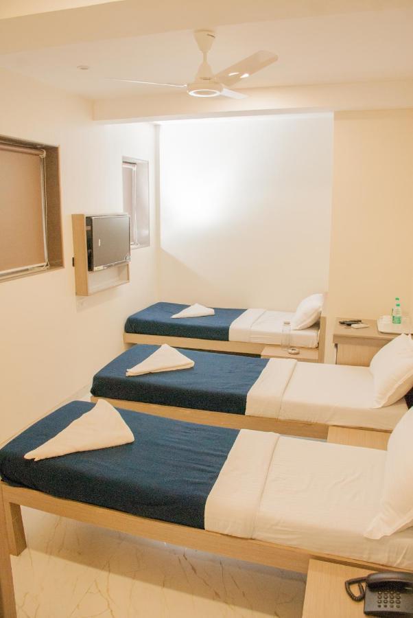 City Hotel Mumbai Luaran gambar