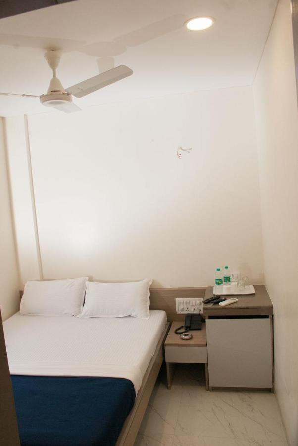City Hotel Mumbai Luaran gambar